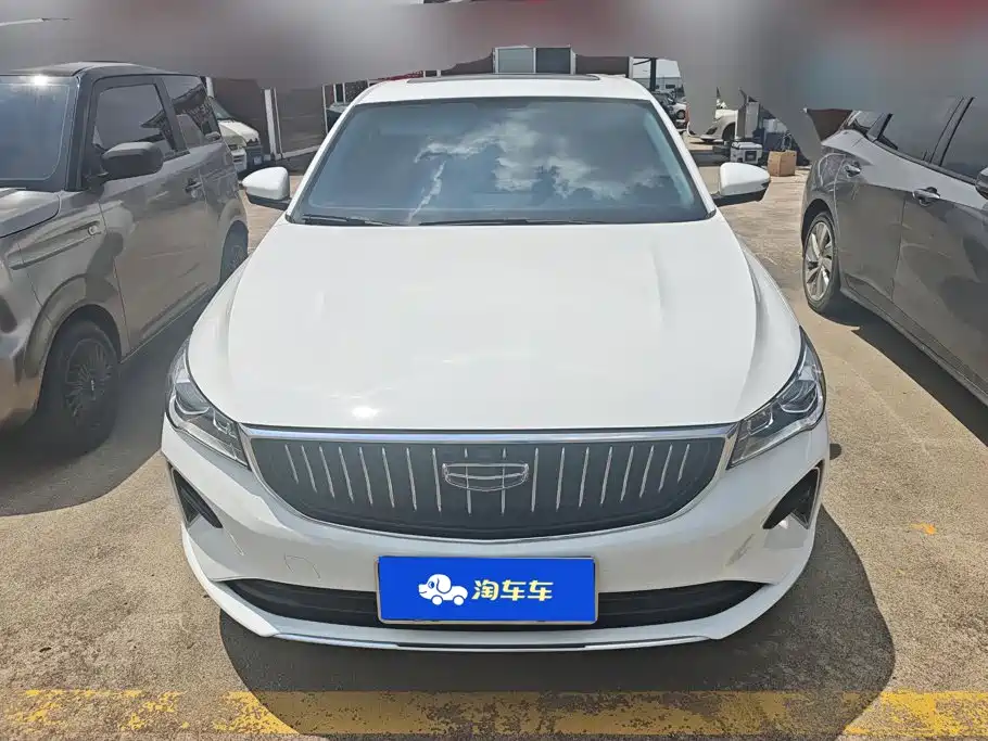 Geely Emgrand 2024