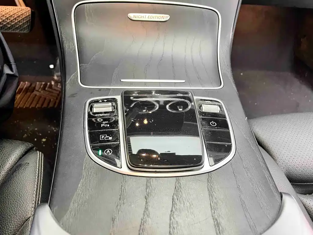 Mercedes-Benz C-Class 2022