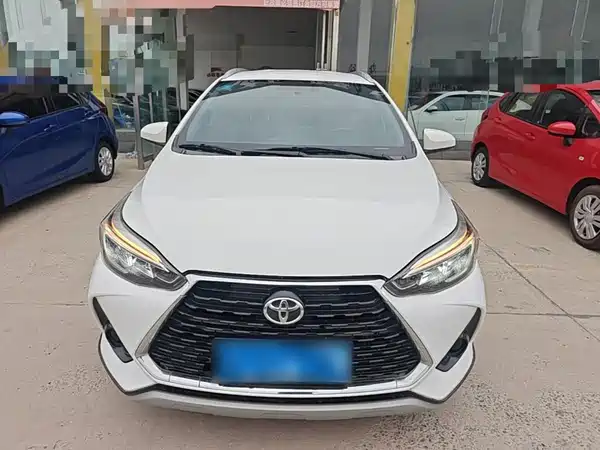 Toyota Yaris L 2020