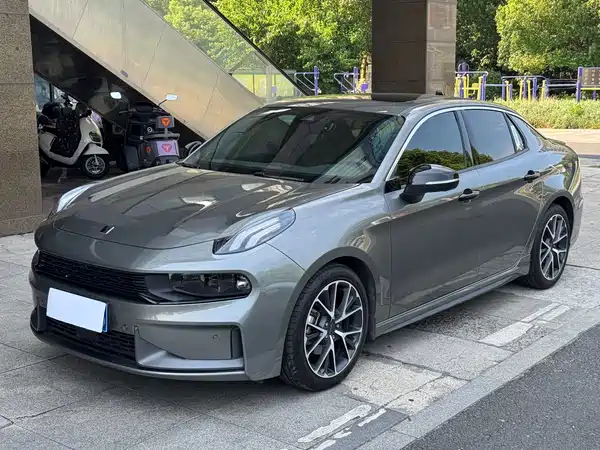 Lynk & Co 03 2021