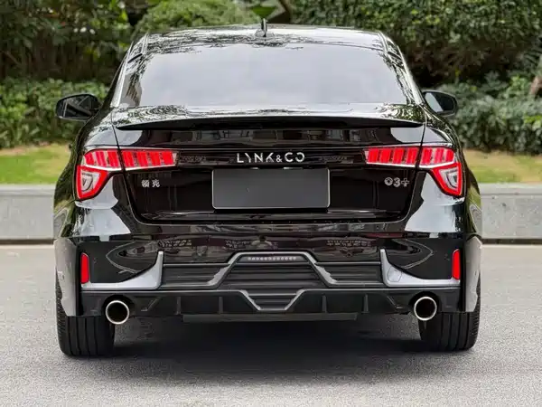 Lynk & Co 03 2020