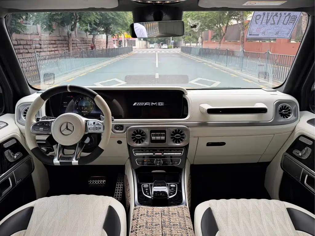 Mercedes-Benz G-Class AMG 2020 — фото 10