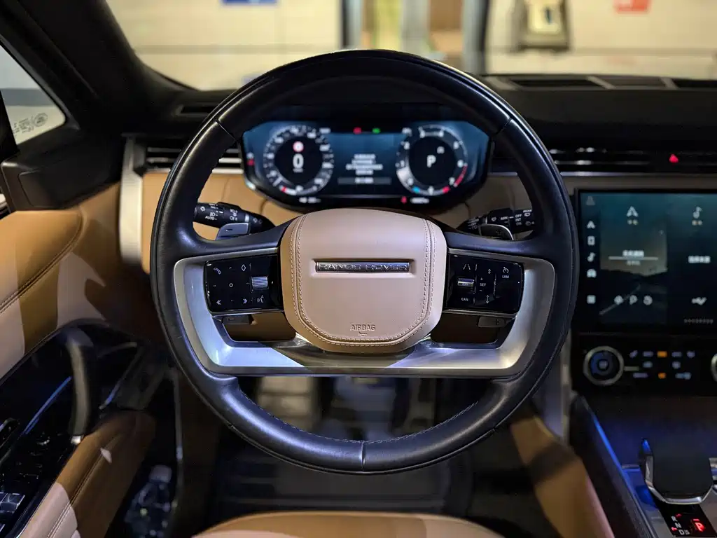 Land Rover Range Rover 2023 — фото 10