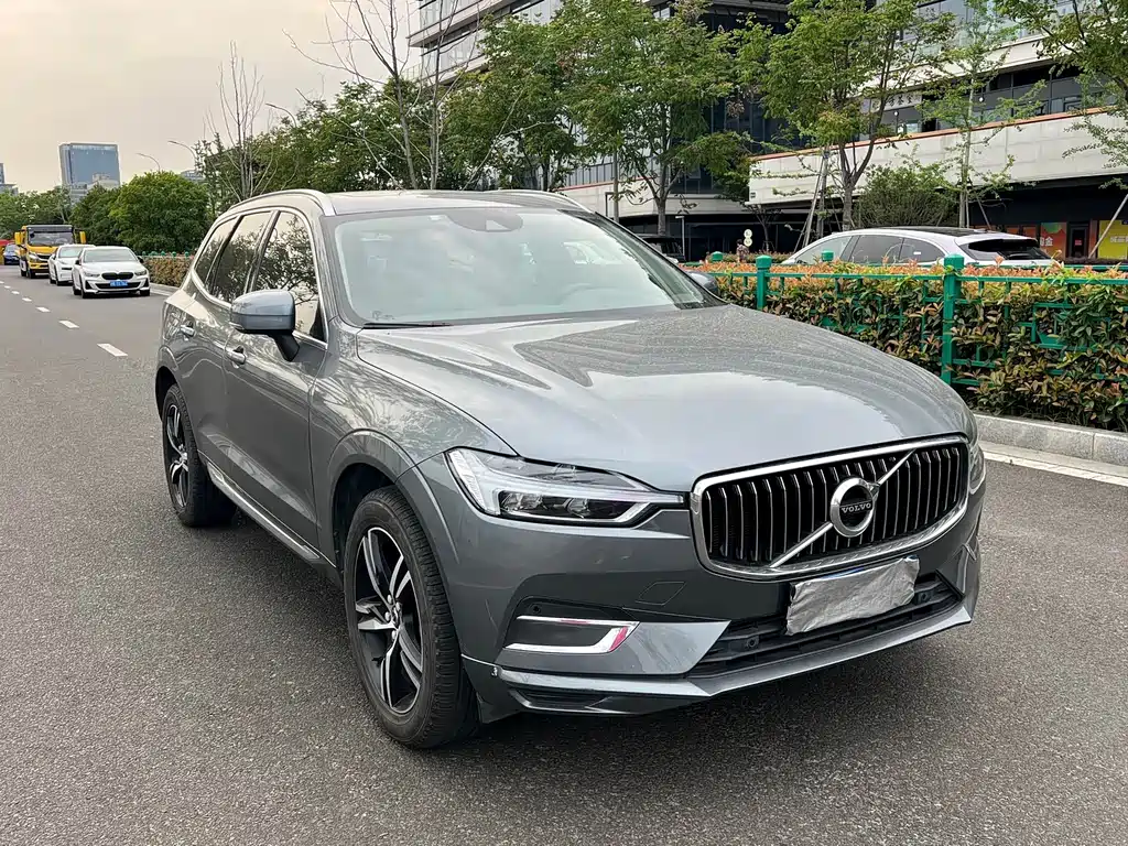 Volvo XC60 2020 — фото 3