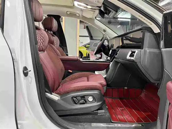 Hongqi E-HS9 2022