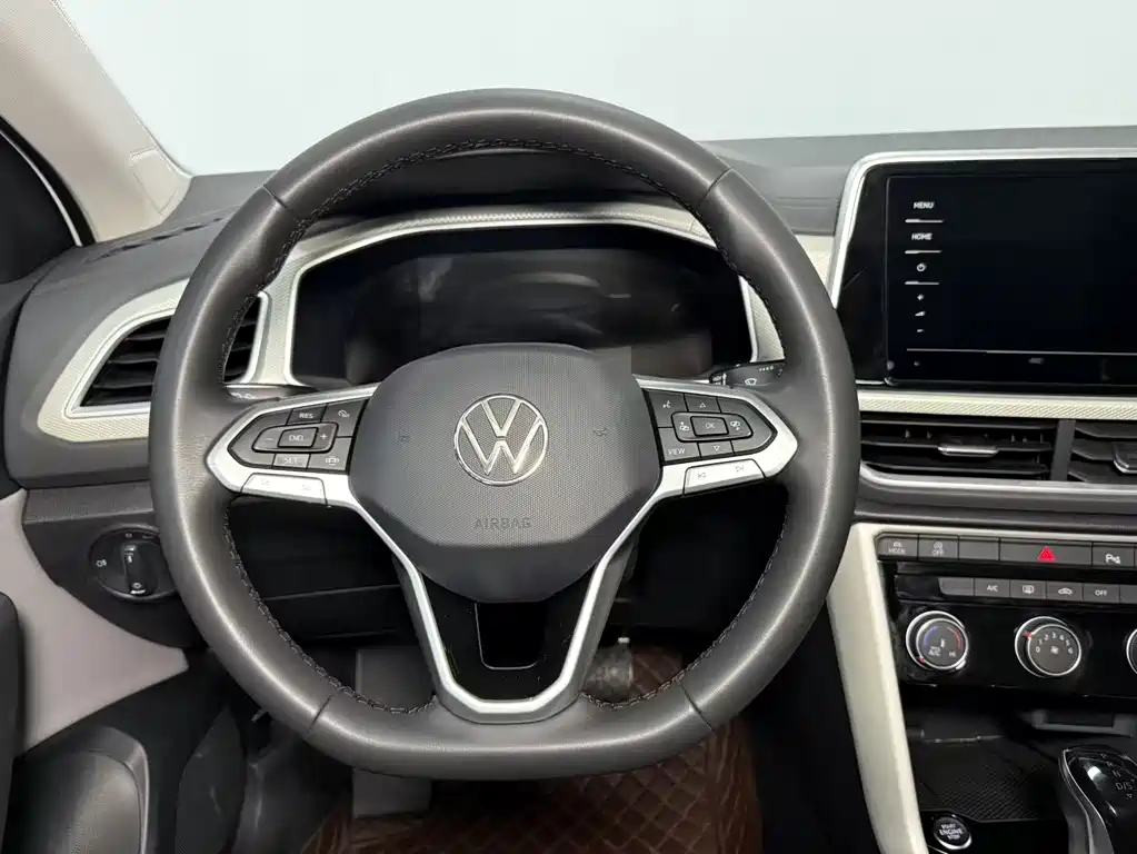 Volkswagen T-Roc 2024 — фото 14
