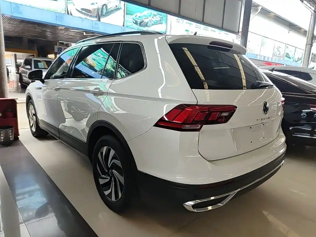 Volkswagen Tiguan L 2022 — фото 5