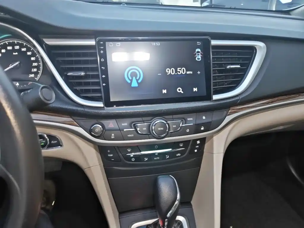 Buick Excelle 2016 — фото 13
