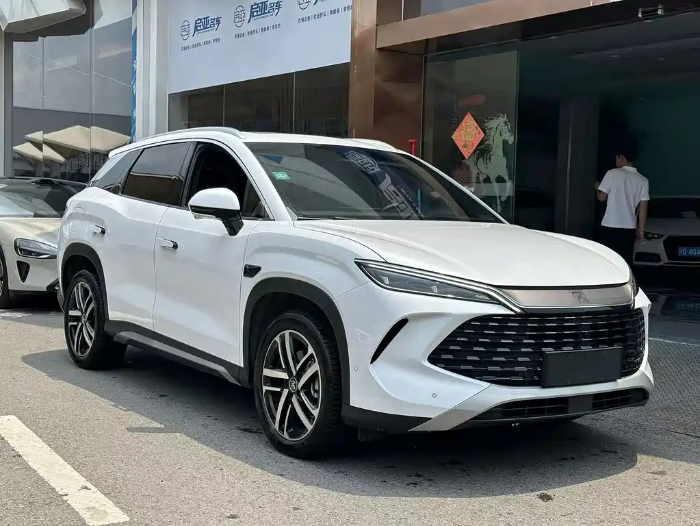 BYD Song L DM-i 2025 — фото 3