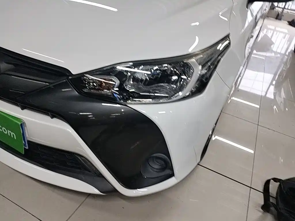 Toyota Yaris L 2020 — фото 24
