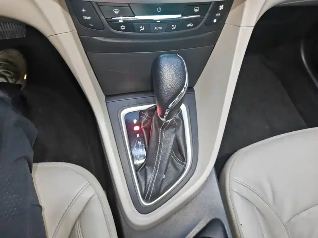 Buick Excelle 2016 — фото 14
