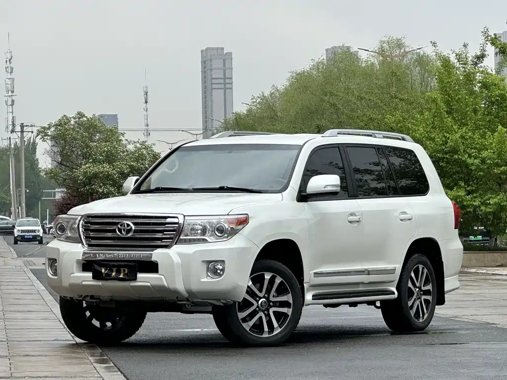 Toyota Land Cruiser 2016