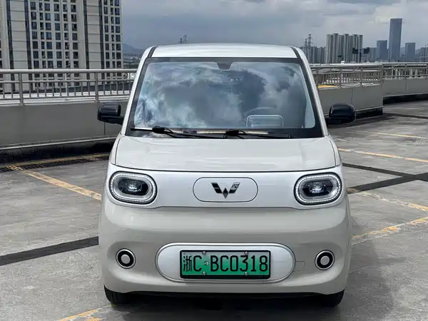 Wuling Hongguang MINIEV 2025