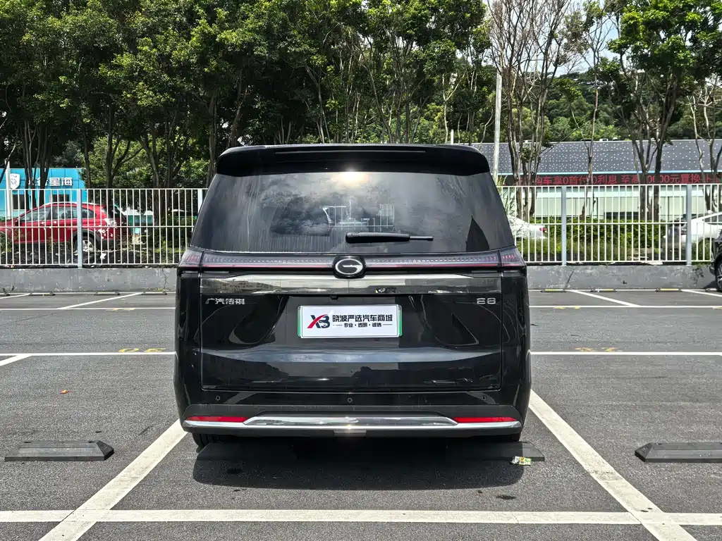 GAC Trumpchi E8 PHEV 2024 — фото 6