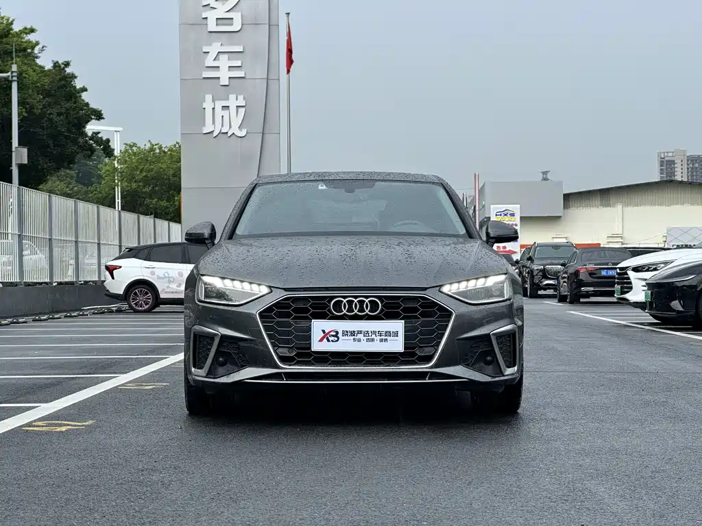 Audi A4L 2021