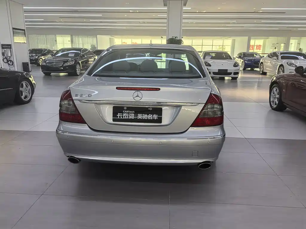 Mercedes-Benz E-Class 2009