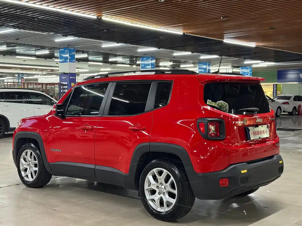 Jeep Renegade 2019 — фото 5