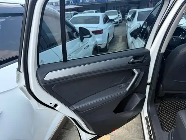 Volkswagen Tiguan L 2017