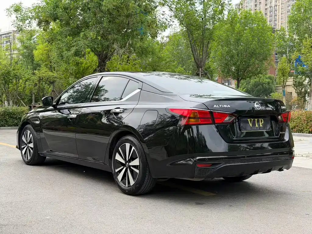 Nissan Teana 2022 — фото 13