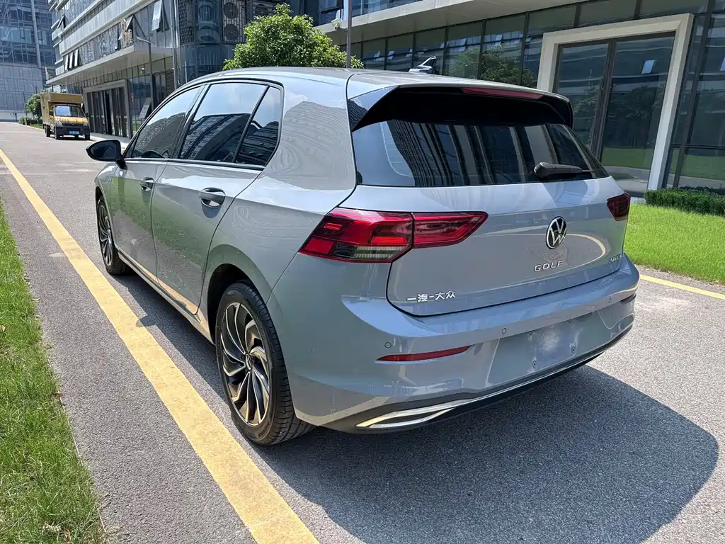 Volkswagen Golf 2022