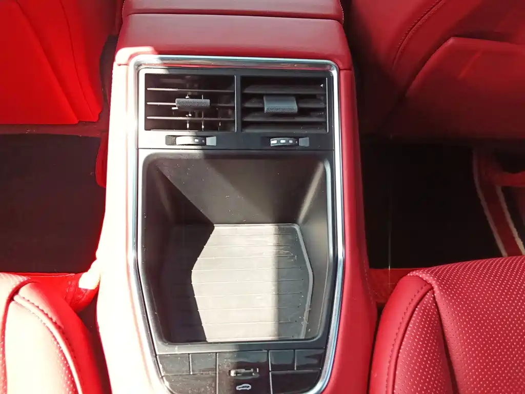 Porsche Panamera 2019 — фото 13