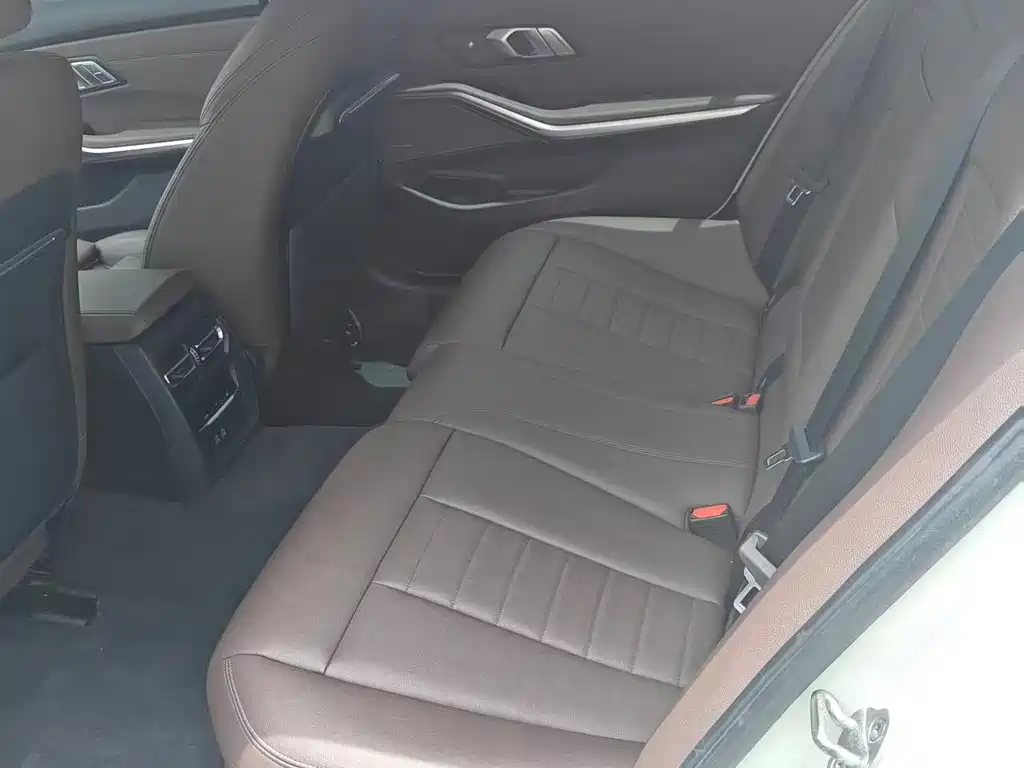 BMW 3 Series 2021
