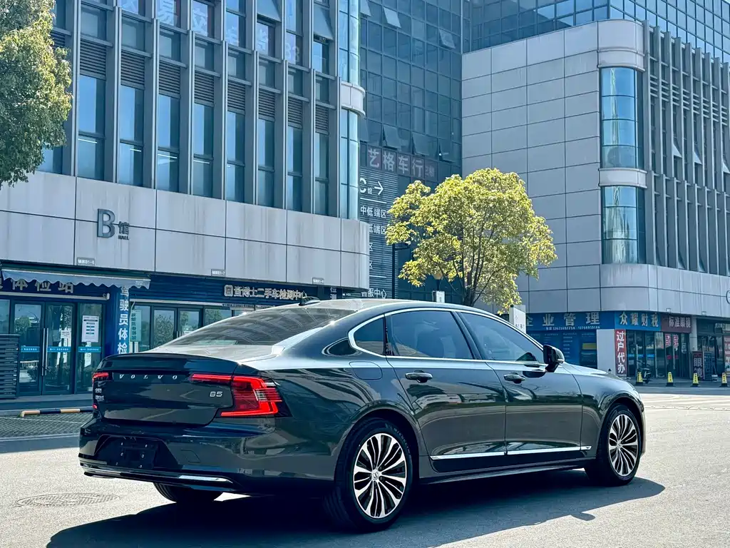 Volvo S90 2024 — фото 13
