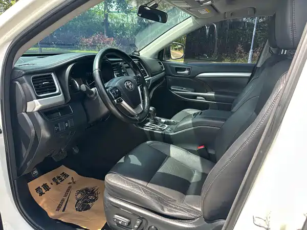 Toyota Highlander 2016