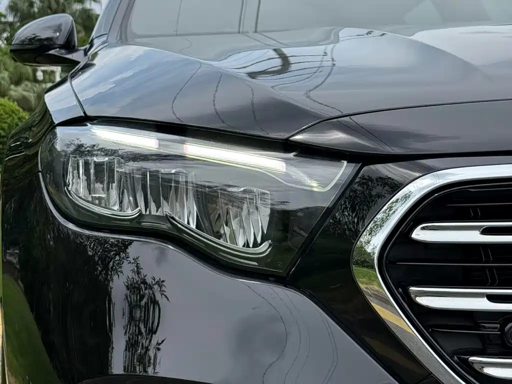 Mercedes-Benz E-Class 2025