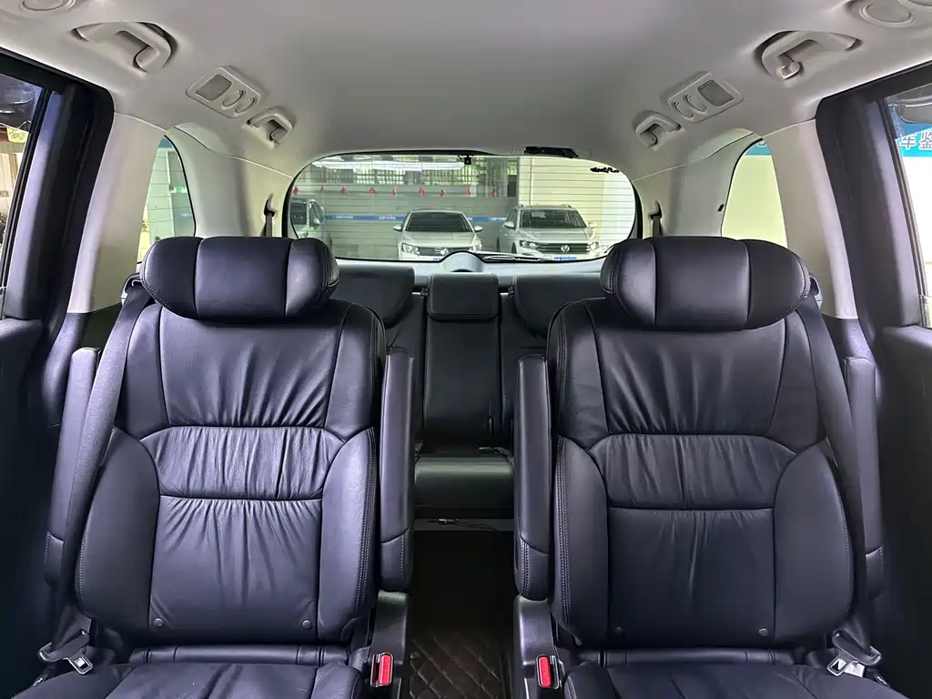 Honda Odyssey 2019 — фото 15