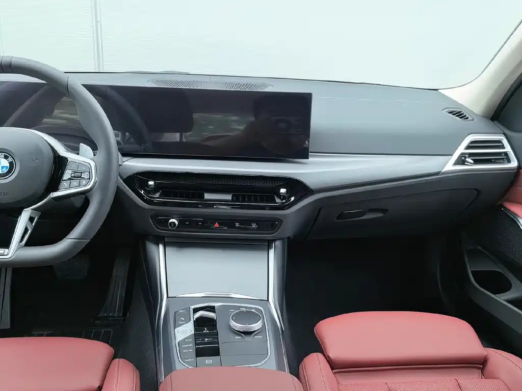 BMW 3 Series 2025