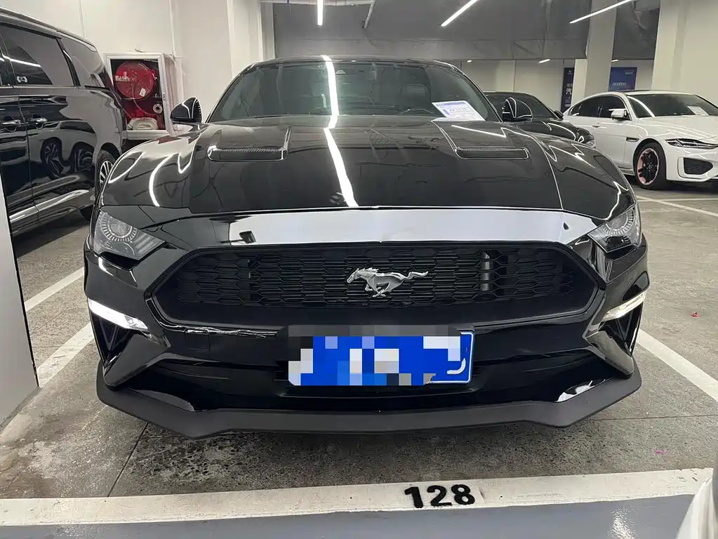 Ford Mustang 2020 — фото 2