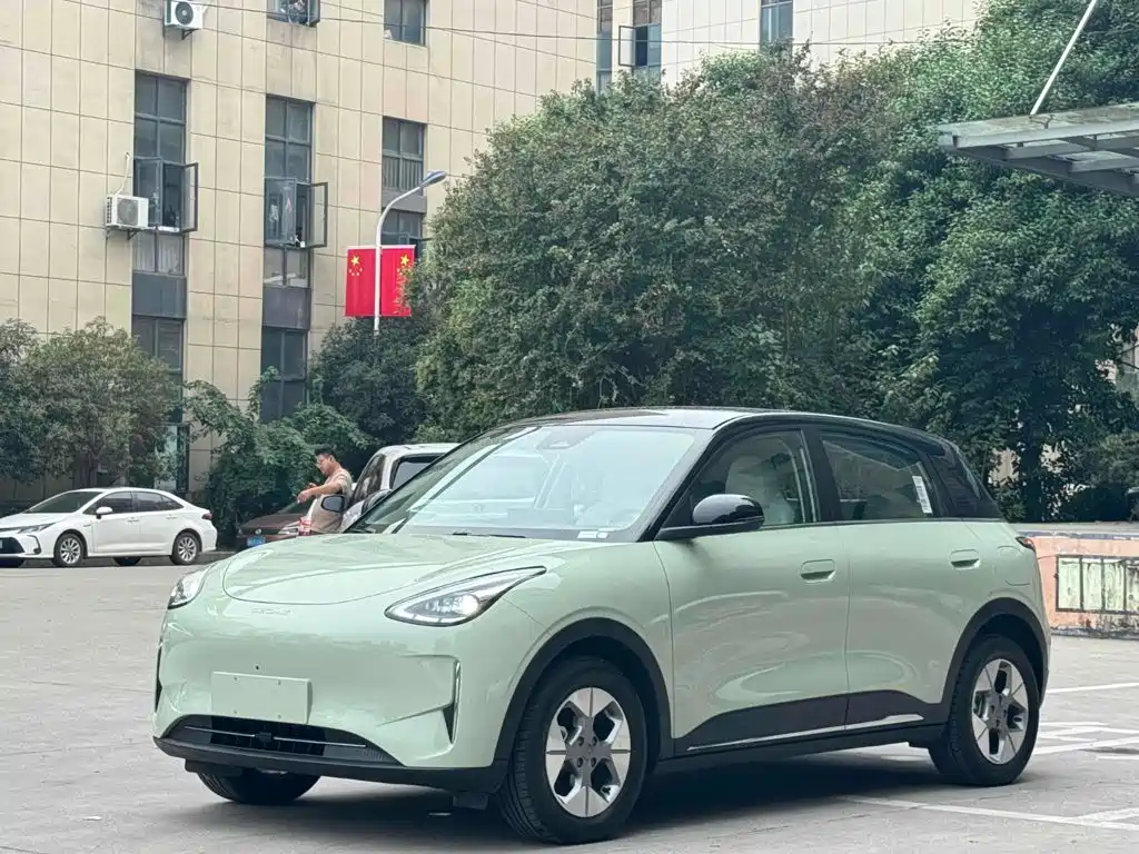 Geely Galaxy Starwish 2024 — фото 1