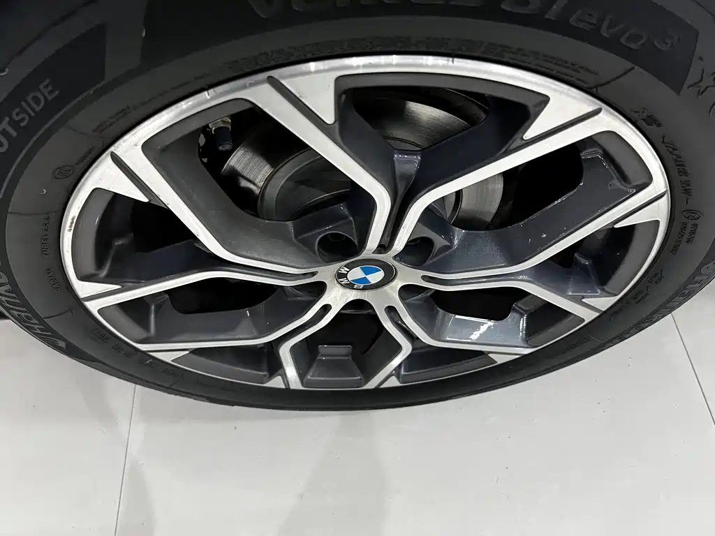 BMW X1 2020 — фото 5