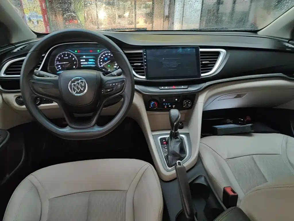 Buick Excelle 2017 — фото 10