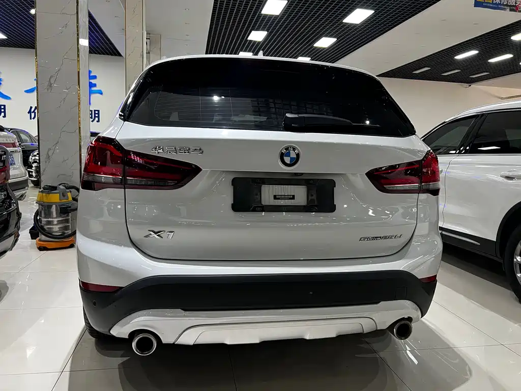 BMW X1 2020 — фото 8