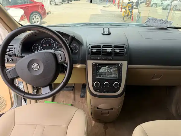 Buick GL8 2017