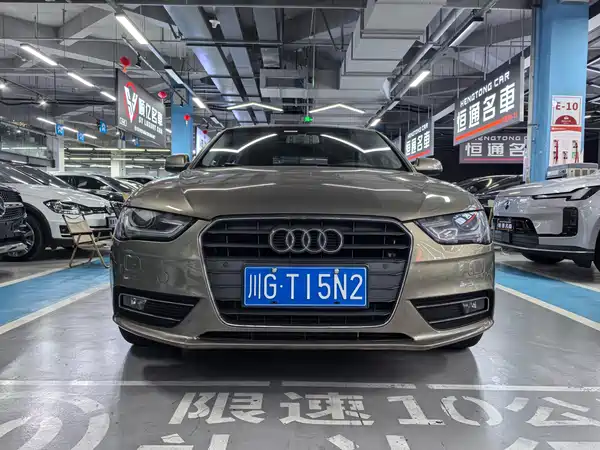 Audi A4L 2012