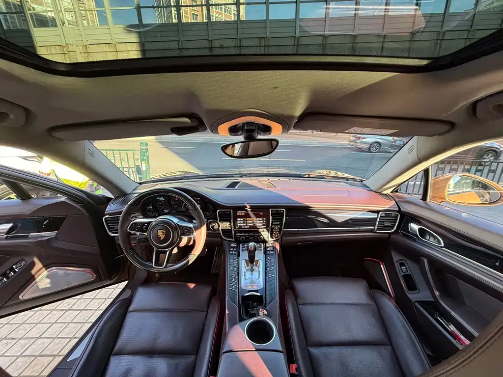 Porsche Panamera 2015 — фото 10
