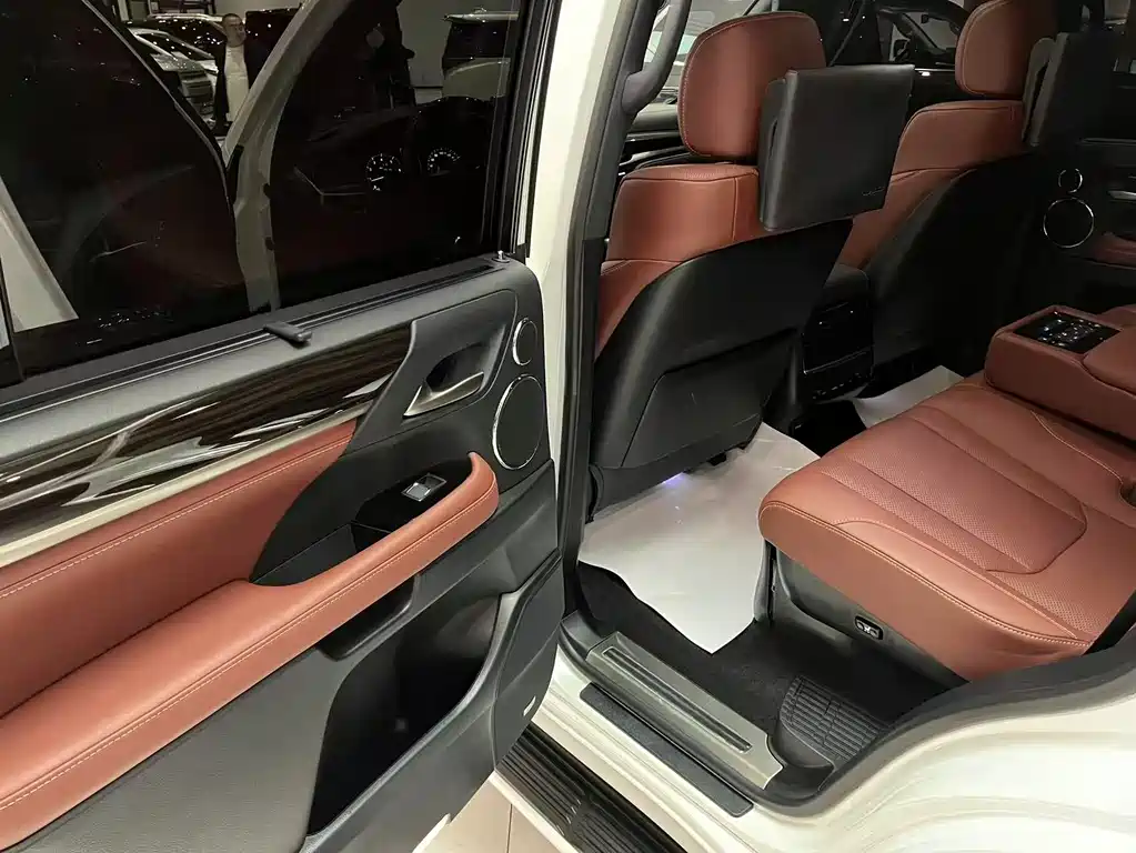 Lexus LX 2020 — фото 10
