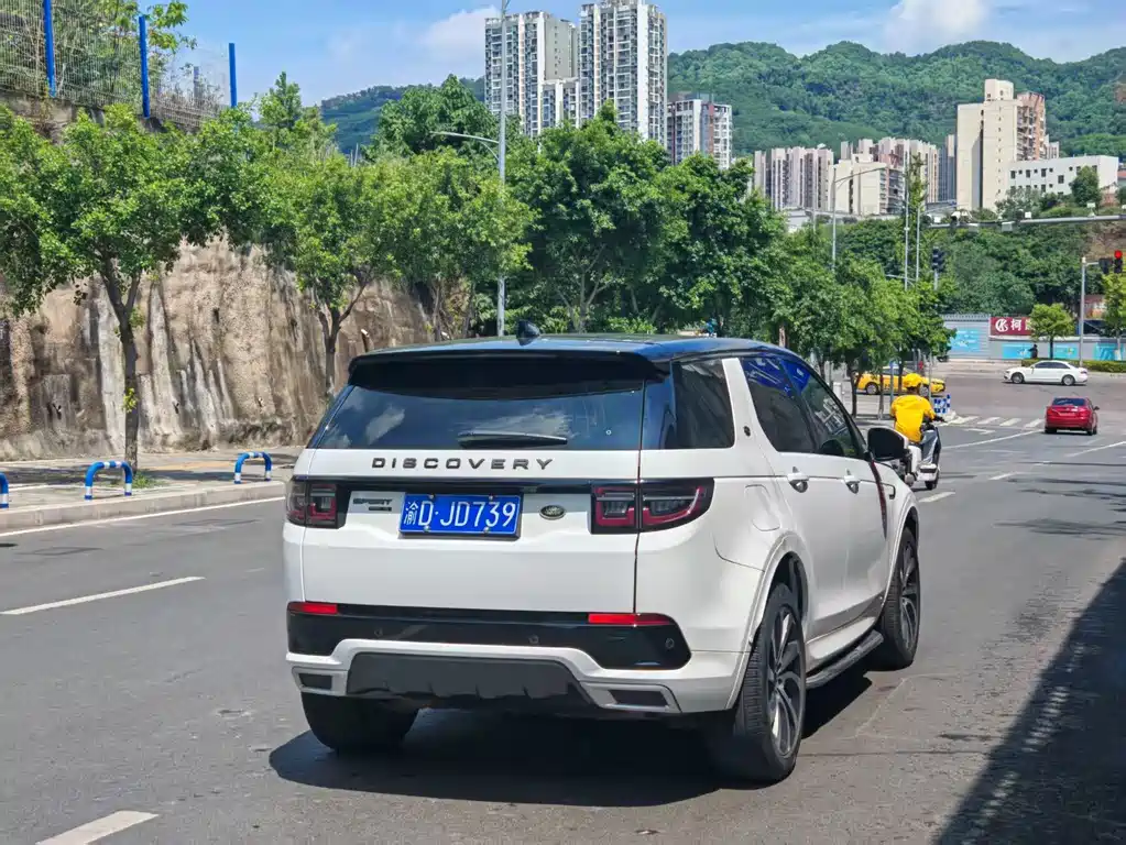 Land Rover Discovery Sport 2020 — фото 10