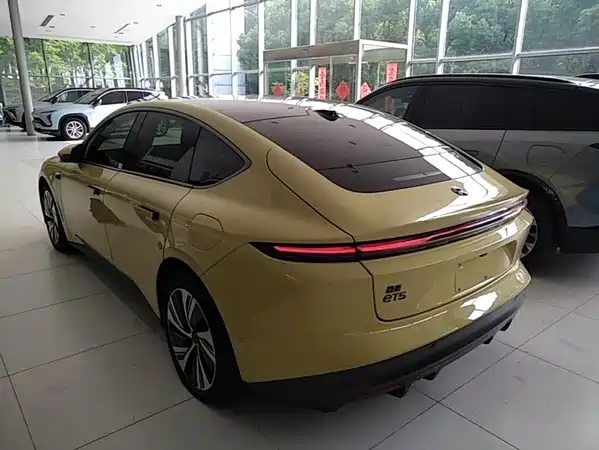 NIO ET5 2022
