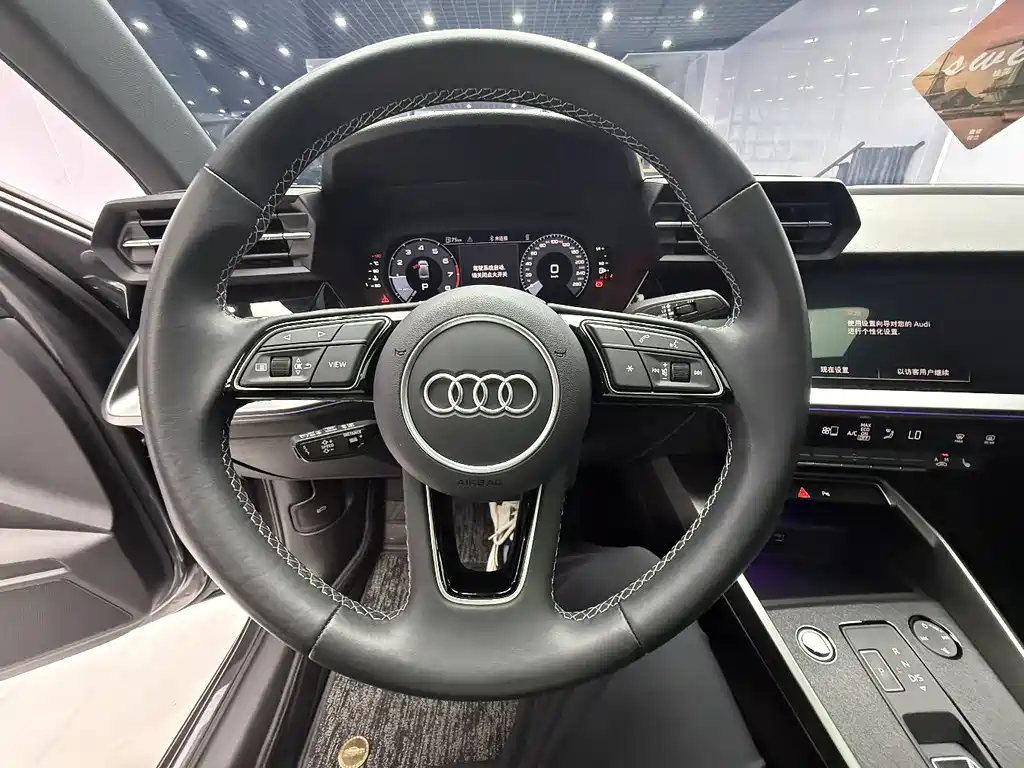 Audi A3 2023 — фото 12