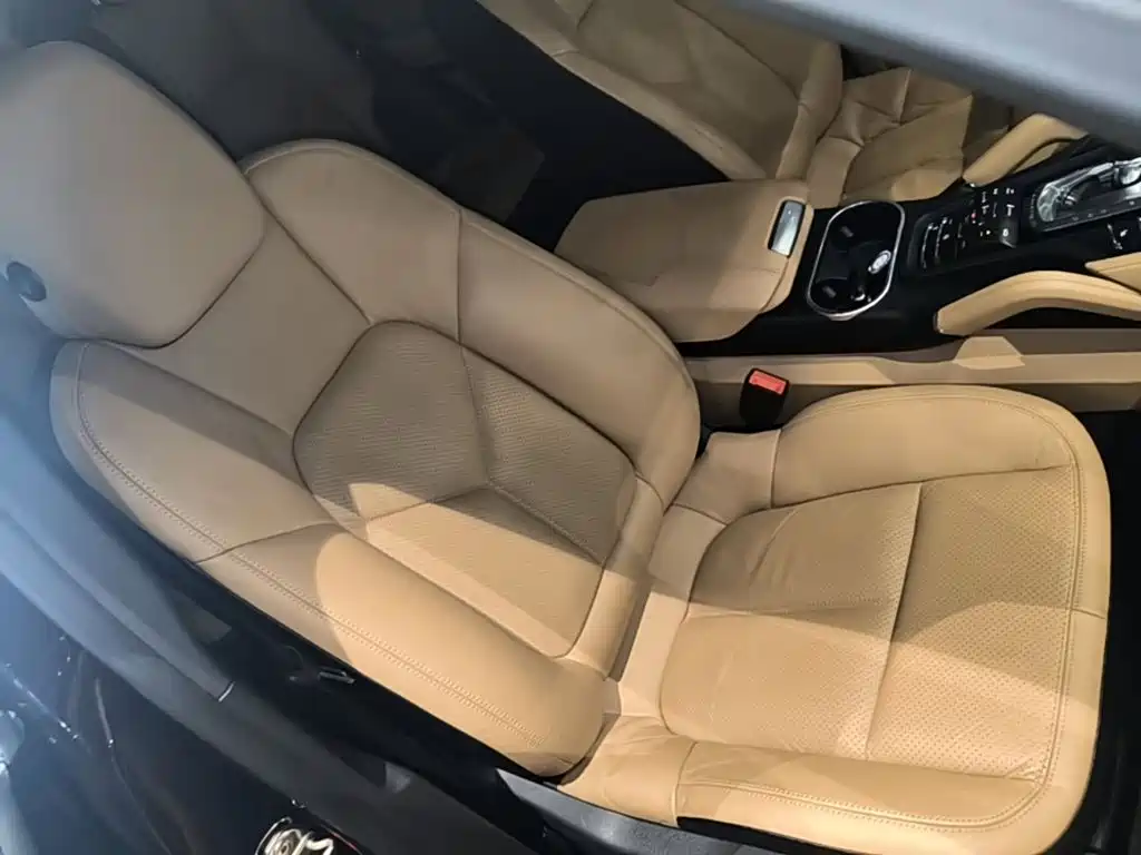 Porsche Cayenne 2015 — фото 25