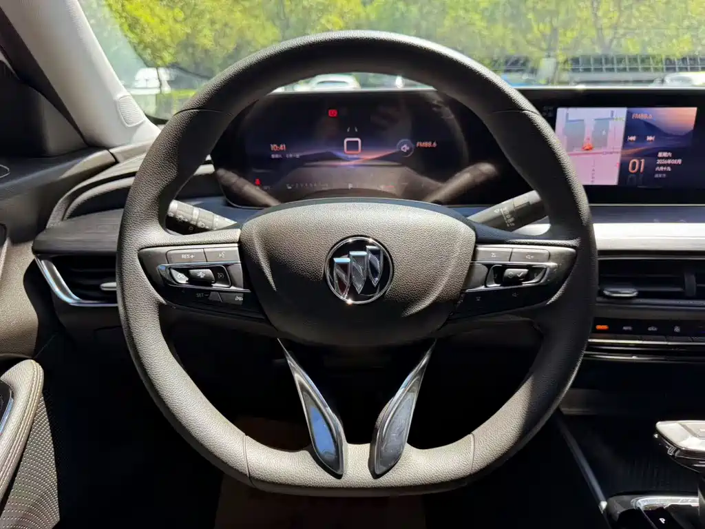 Buick Verano 2025 — фото 13