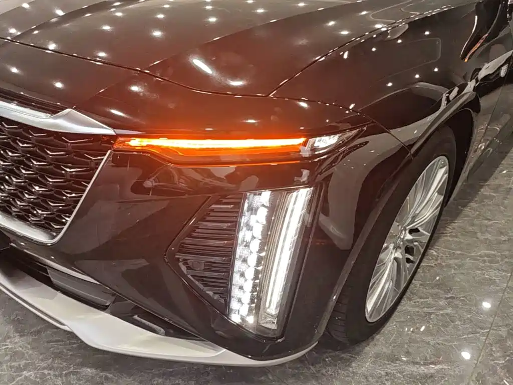 Cadillac CT6 2023 — фото 24