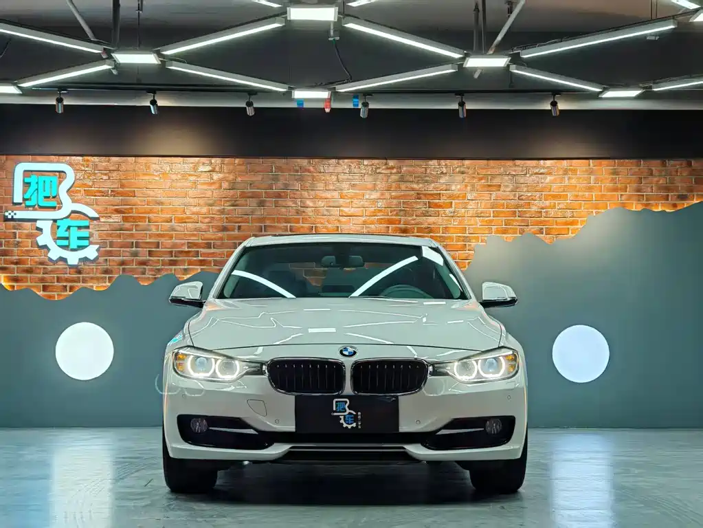 BMW 3 Series 2015 — фото 2