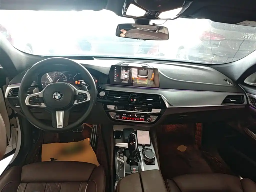 BMW 6 Series GT 2019 — фото 10