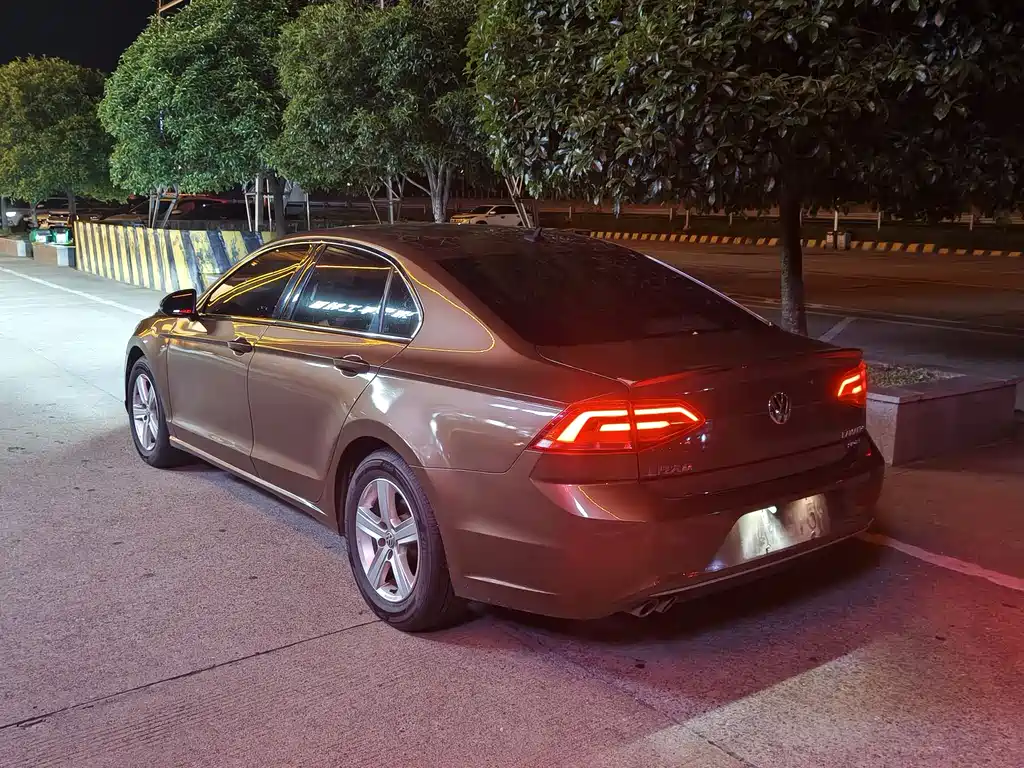 Volkswagen Lamando 2015