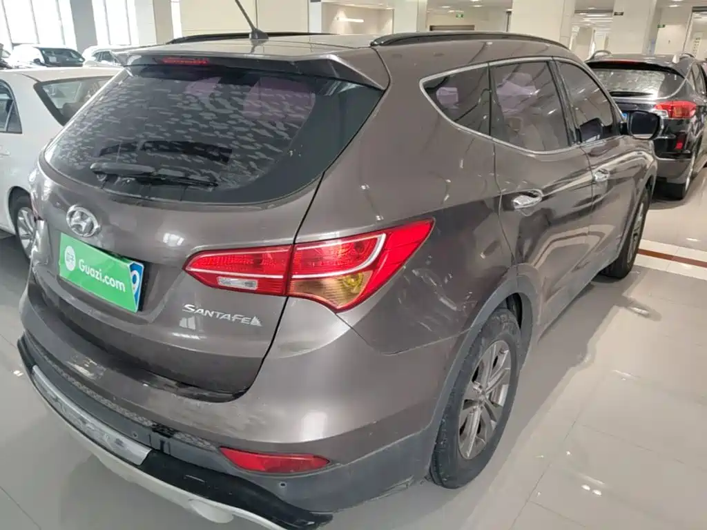 Hyundai Santa Fe 2015 — фото 7